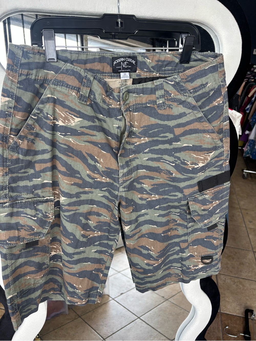Modern Culture Men's Tiger-Stripe Cargo Shorts in Green/Brown